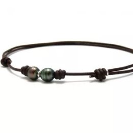 Two Tahitian circled pearl leather necklace collection
