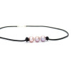 Collier cuir  avec 3 perles de culture roses