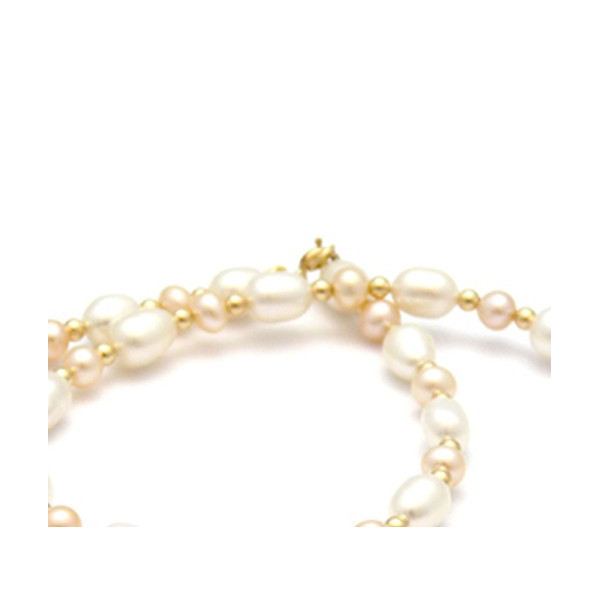 Collier de perles de culture blanches et peches