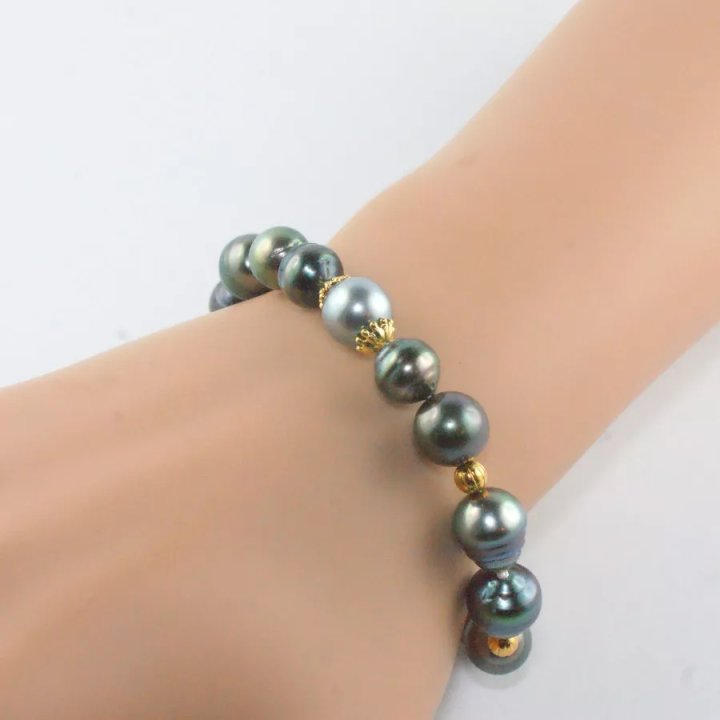 Armband aus 18 Karat Gold mit Tahiti-Perlen