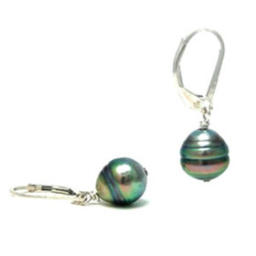 Kasia silver earrings with a Tahitian pearl