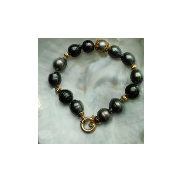 Otahi gold and Tahitian pearl bracelet