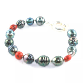 Carnelian and Tahitian pearl bracelet