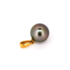 Reia Tahitian pearl gold pendant