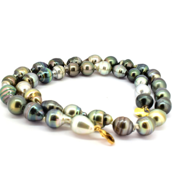Mila circled Tahitian pearl necklace