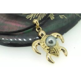 Collar Tamago de oro de 18 quilates con perla de Tahití redonda