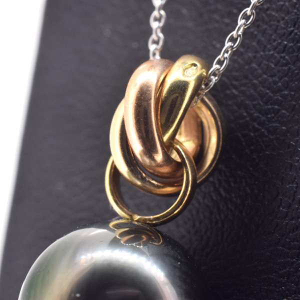 Poe Tahitian pearl 18k gold pendant