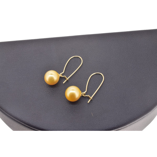 18k gold and Akoya pearl earrings
