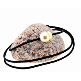 Collier en cuir et perle d'Australie