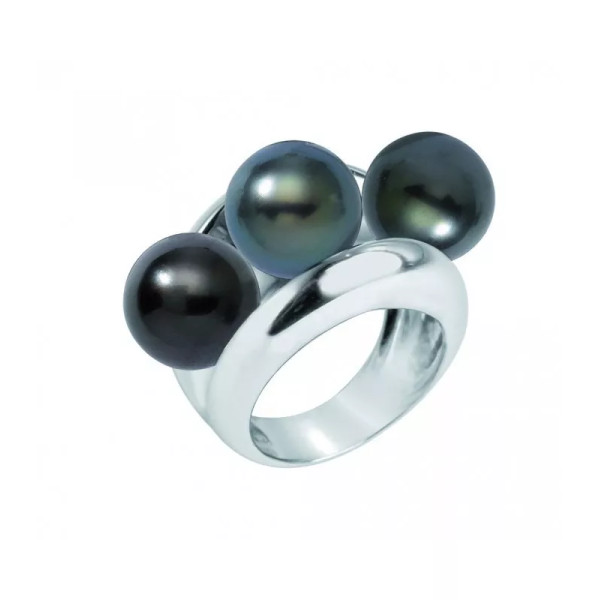 Lyne Akoya and Tahitian cultured pearls ring