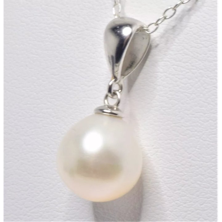 Ciondolo Astrid in argento con perla coltivata d'acqua dolce