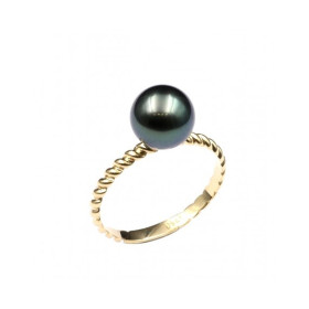 Diane gold and diamond rings with a Tahitian pearl