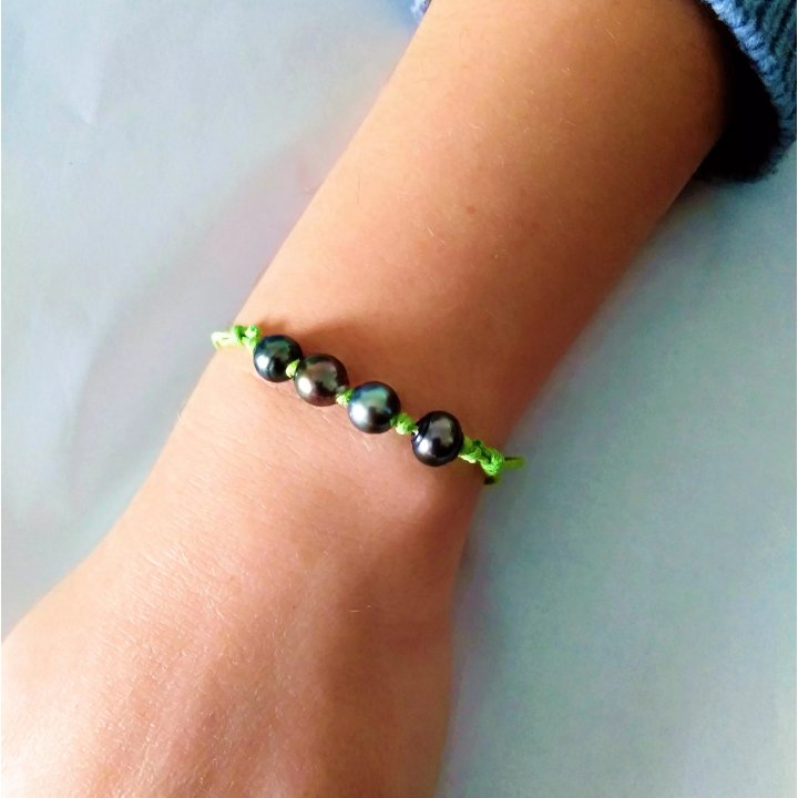 Pulseras de algodón Mamiti con 4 perlas de Tahití con anillos