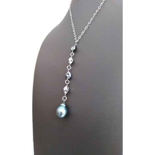 Haukea silver necklace with Keshi and circled Tahitian pearls
