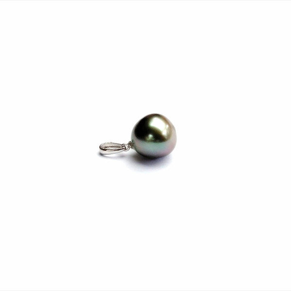 Pendentif or 18 carats  perle de Tahiti forme poire. Poemana bijoux.