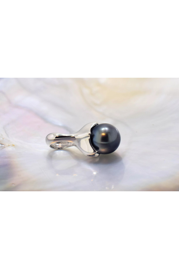 Pendentif Or 18 Carats Avec Perle De Tahiti Noire Naturelle - 2,09 G