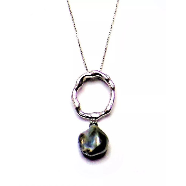 Luna Sterling silver necklace with keshi Tahitian pearl