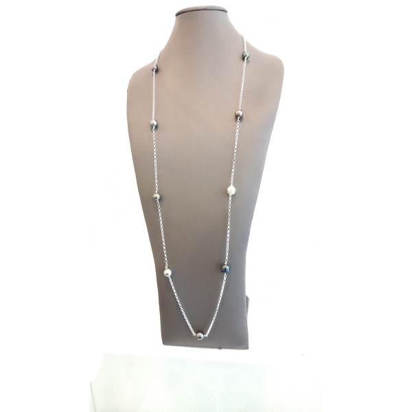 Long necklace with circled Tahitian pearls