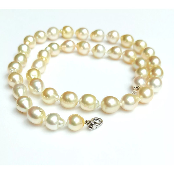 Fabiola baroque Australian pearl necklace . Poemana bijoux
