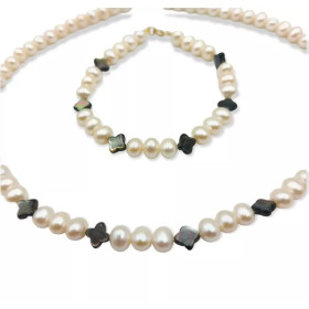 18K gold set of jewels with cultured freshwater pearls and mother-of-pearl