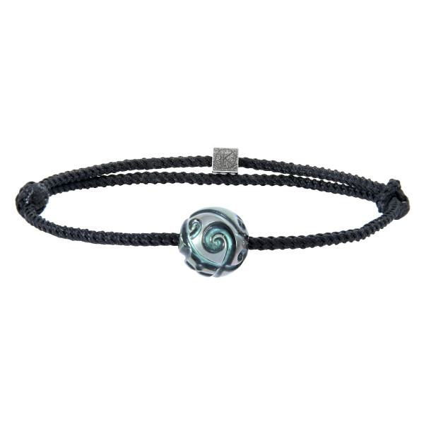 Synthetic cord bracelet, engraved Tahitian pearl