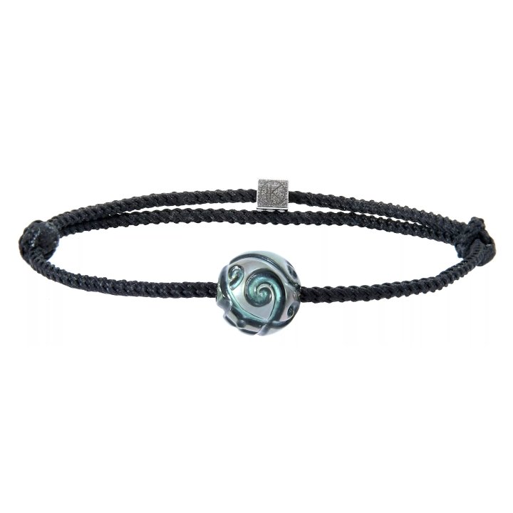 Pulsera con perla de Tahití grabada