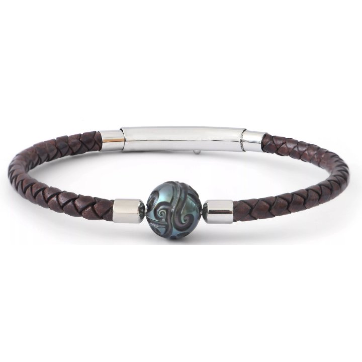 Armband aus geflochtenem Leder in Schokobraun mit gravierter Tahiti-Perle