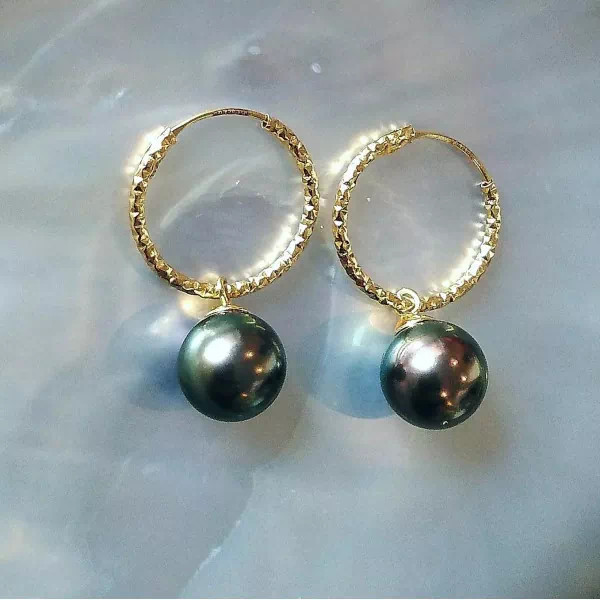 Creoles in 18K gold and Tahitian pearls Joyce - Earrings Poemana