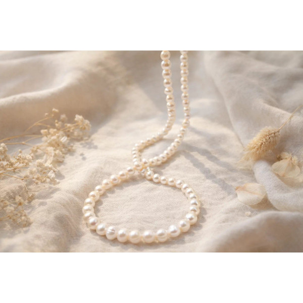 Sophia white long necklace of cultured pearls