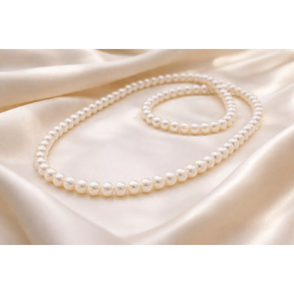 Sophia long necklace made of white freshwater pearls, elegant pearl jewelry