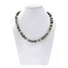 Collier Eléa en perles de Tahiti cerclées 10–11 mm et billes en or jaune 18 carats, présenté sur buste blanc, longueur 45 cm